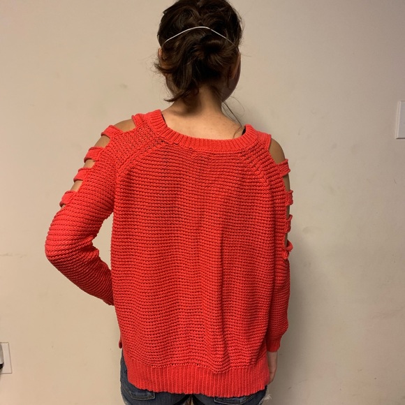 Sweater - Picture 4 of 4